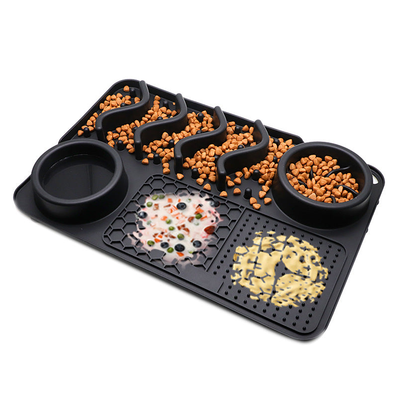 Silicone dog lick mat slow feeder anxiety relief in Large